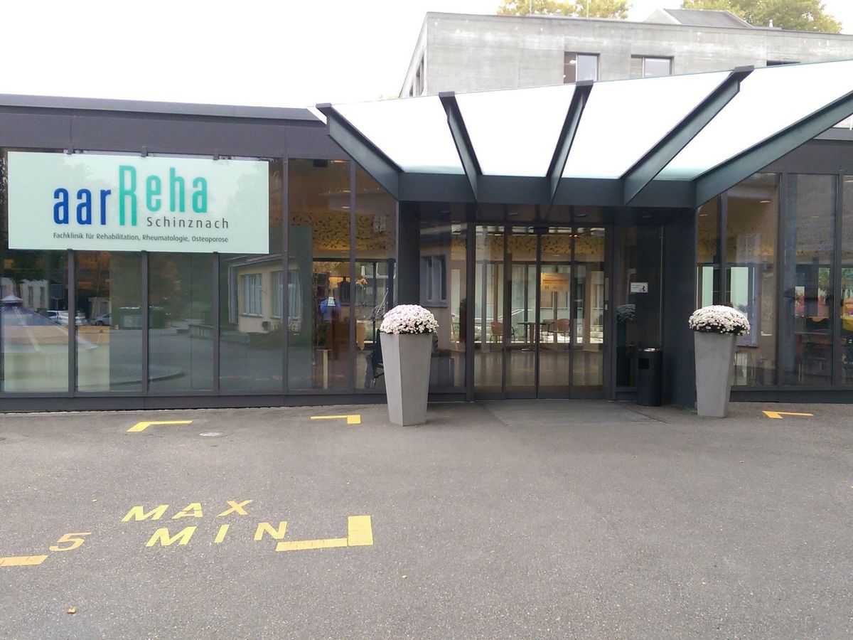 Hallenbad aarReha Eingang